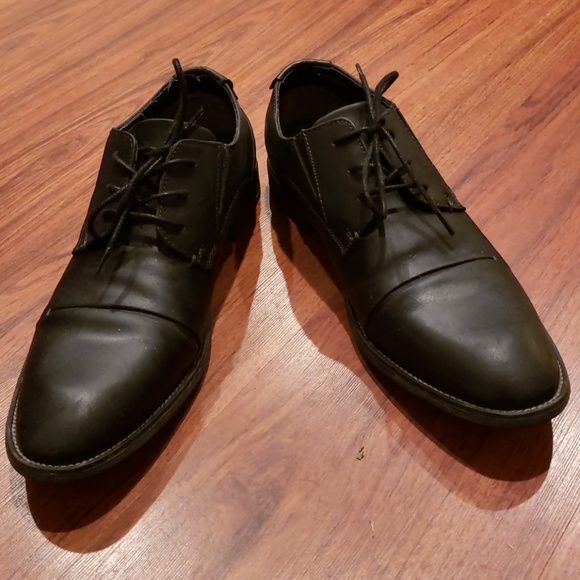 Black Dress Shoes - Picture 2 of 4